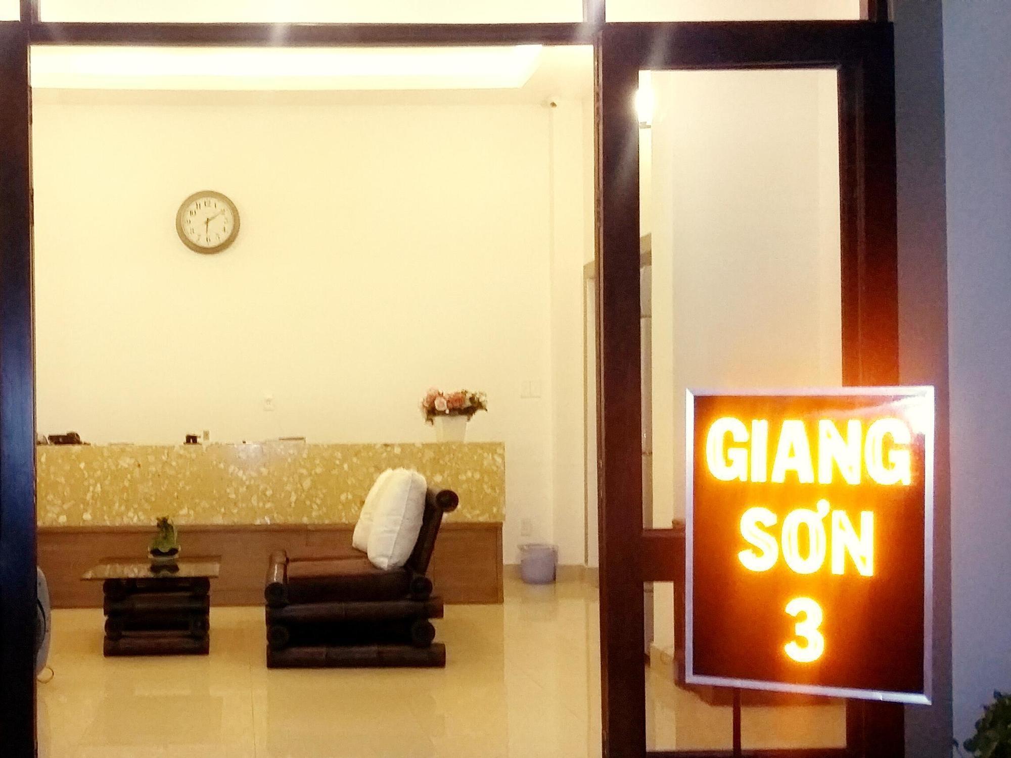Giang Son 2 Hotel Хошимин Екстериор снимка