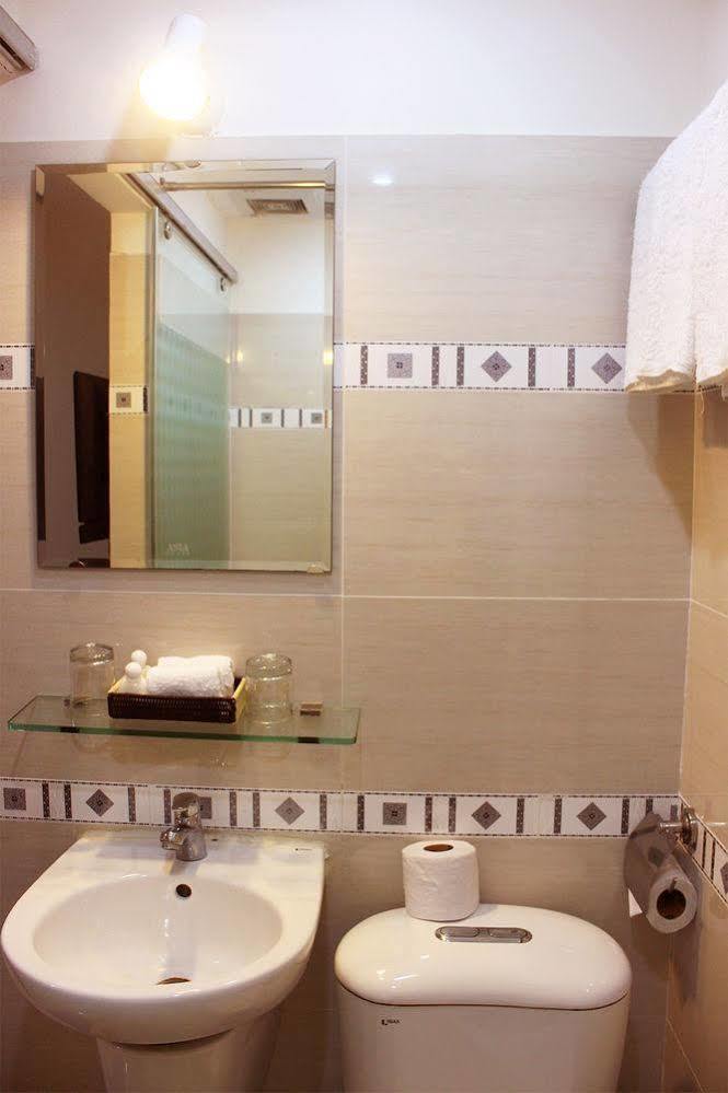 Giang Son 2 Hotel Хошимин Екстериор снимка