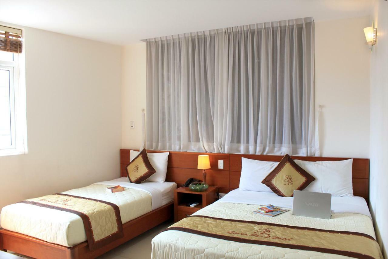 Giang Son 2 Hotel Хошимин Екстериор снимка
