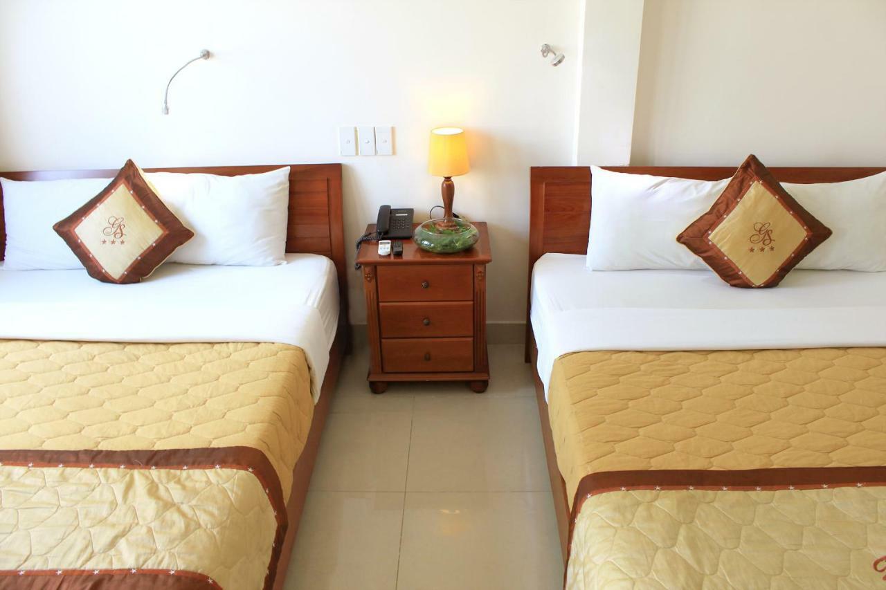 Giang Son 2 Hotel Хошимин Екстериор снимка
