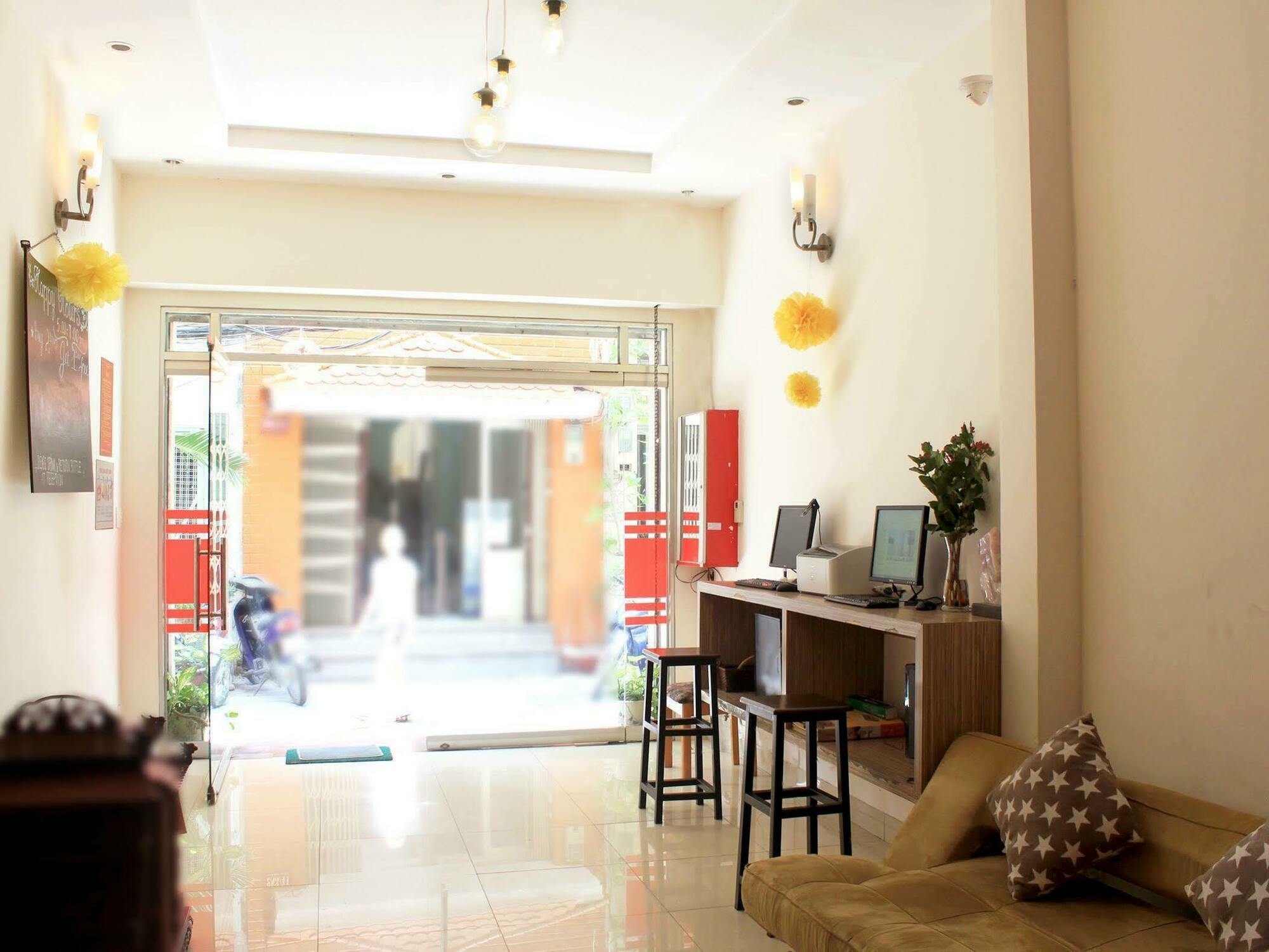 Giang Son 2 Hotel Хошимин Екстериор снимка